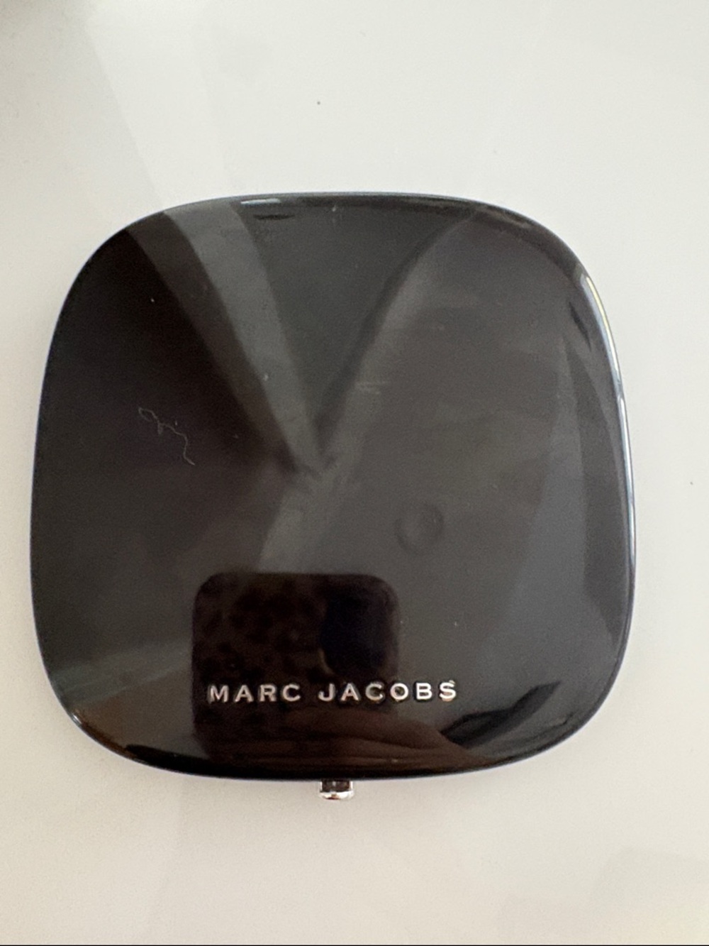 Marc Jacobs Cream Bronzer Compact - Warm Brown
